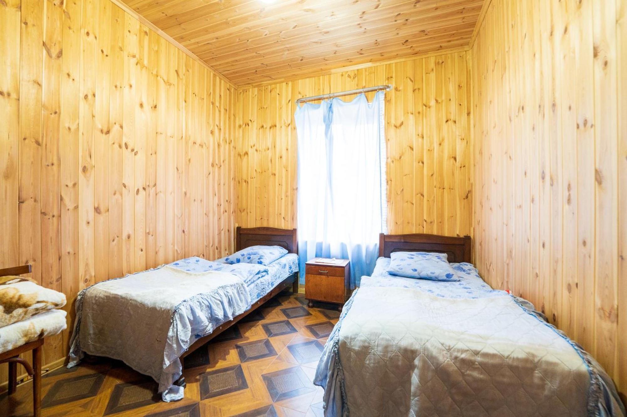 Guesthouse Svani Ushguli ภายนอก รูปภาพ