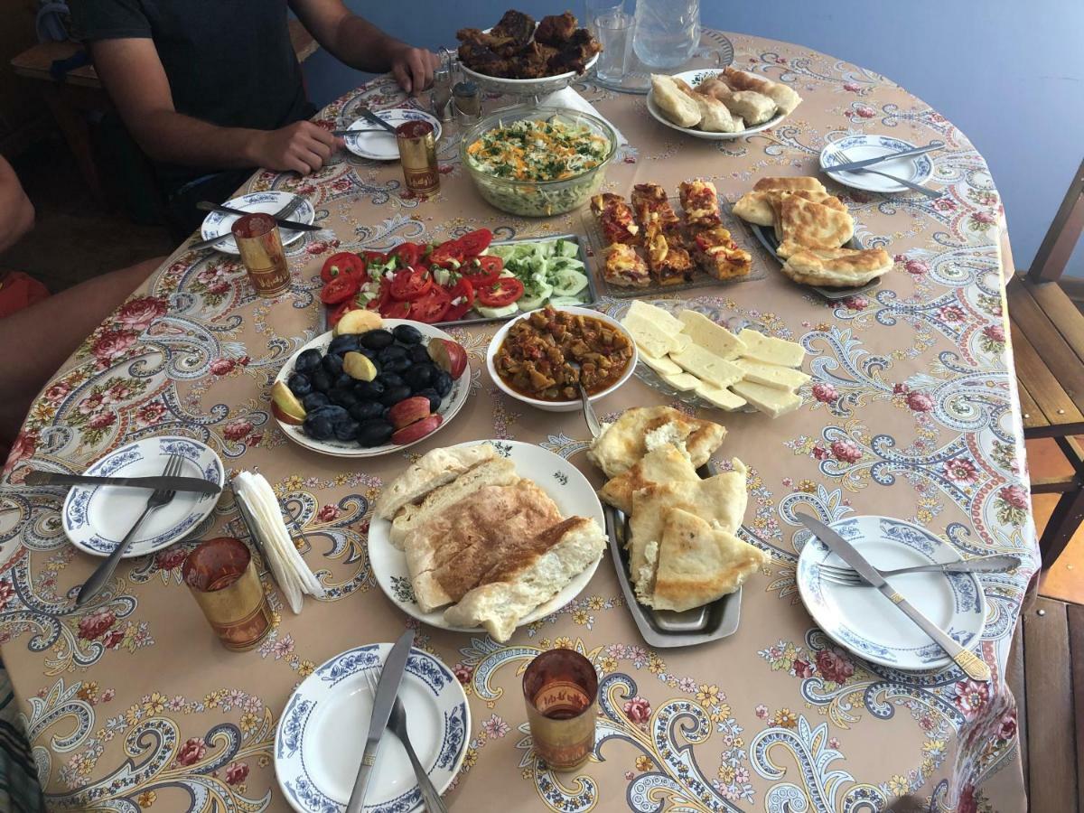 Guesthouse Svani Ushguli ภายนอก รูปภาพ